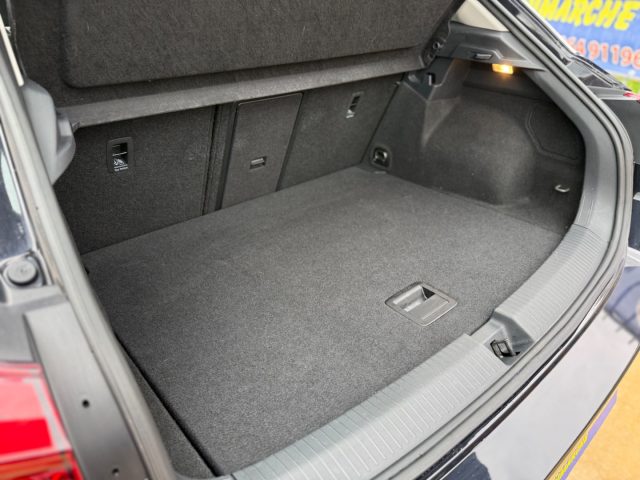 VOLKSWAGEN T-Roc usata 26