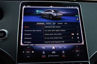MERCEDES-BENZ EQE usata, con Luci diurne