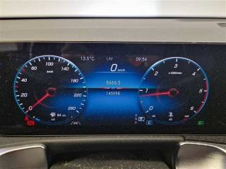 MERCEDES-BENZ GLB 220 usata, con Climatizzatore