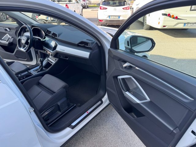AUDI Q3 usata, con Volante in pelle