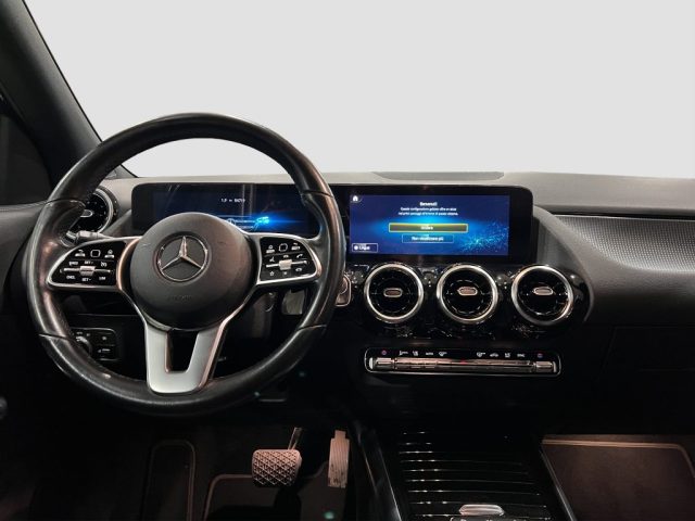 MERCEDES-BENZ CLA usata 8