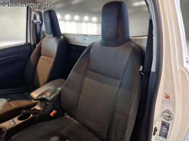 TOYOTA Hilux usata, con Climatizzatore