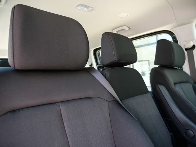 HYUNDAI Staria usata, con Park Distance Control