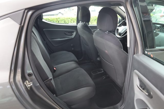 LANCIA Ypsilon usata 76