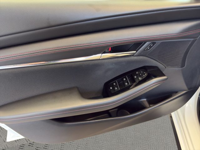 MAZDA 3 usata, con Sistema di navigazione