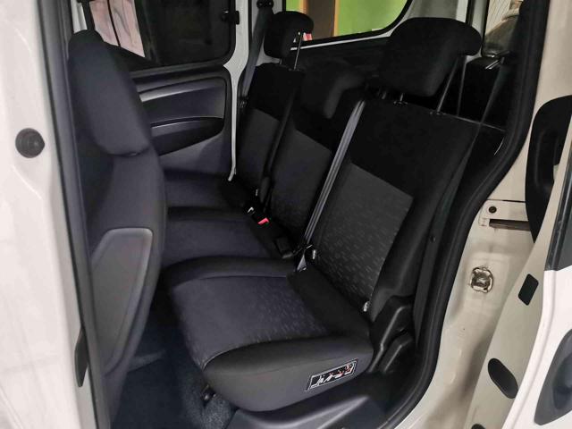 OPEL Combo usata, con Autoradio