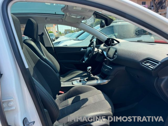 PEUGEOT 308 usata, con Cerchi in lega