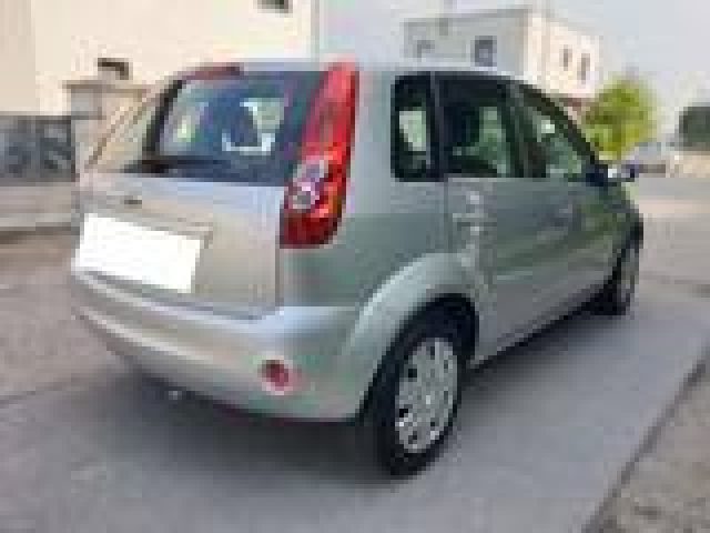 FORD Fiesta usata, con Servosterzo