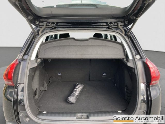 PEUGEOT 2008 usata, con Specchietti laterali elettrici