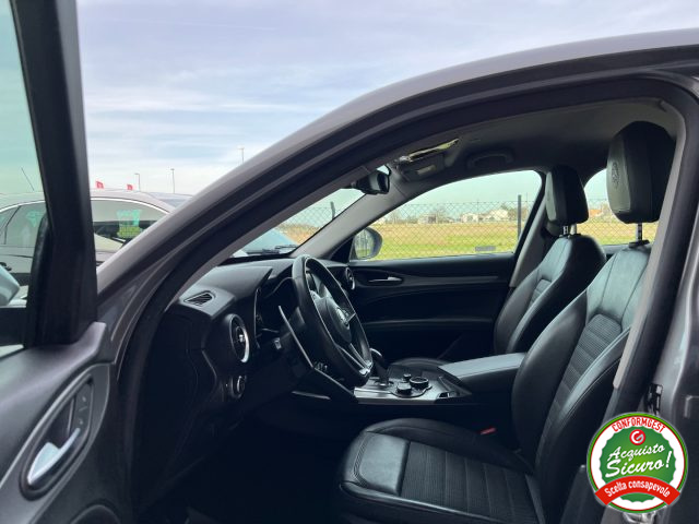 ALFA ROMEO Stelvio usata, con Controllo automatico clima