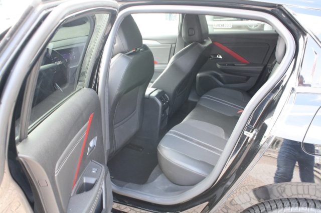 OPEL Astra usata, con Interni in pelle