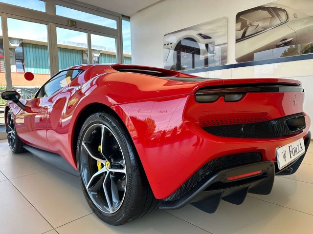 FERRARI 296 usata, con Interni in pelle