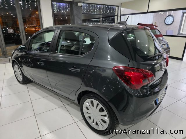 OPEL Corsa usata, con Boardcomputer