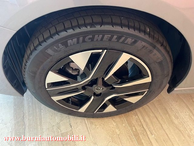 PEUGEOT 208 usata, con USB