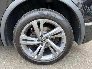 VOLKSWAGEN Tiguan usata, con Bracciolo