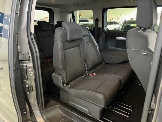 OPEL Zafira Life usata, con Vetri oscurati