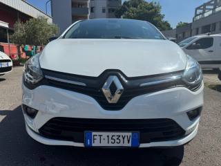 RENAULT Clio usata, con Airbag