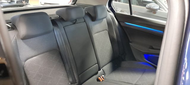 VOLKSWAGEN Golf usata, con Fari LED