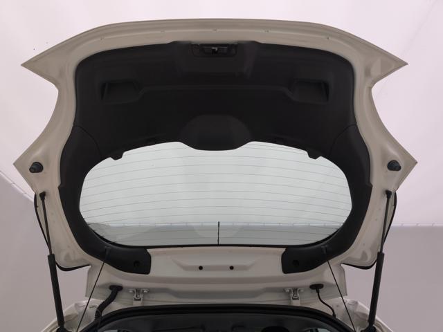 PEUGEOT 208 usata, con Autoradio digitale