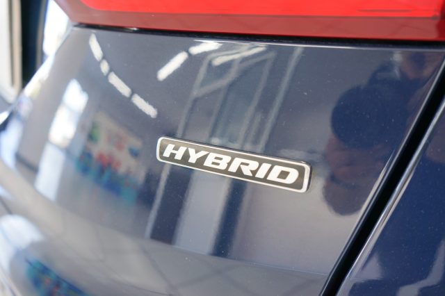 FORD Mondeo usata, con Specchietti laterali elettrici