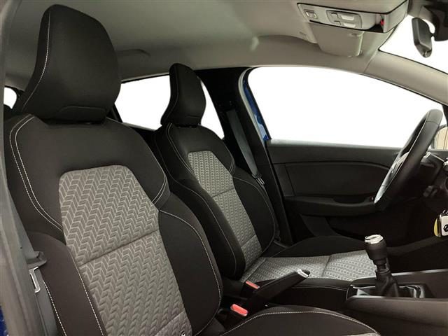 RENAULT Clio usata, con Fari LED