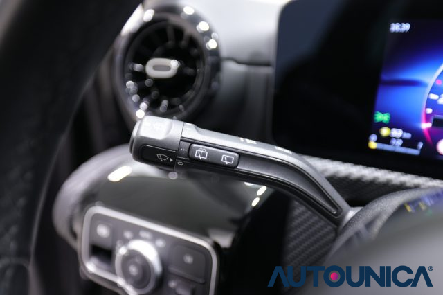 MERCEDES-BENZ A 180 usata, con USB