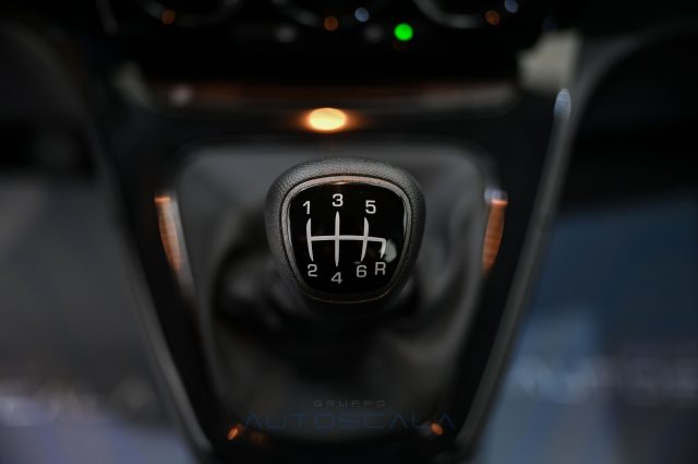 LANCIA Ypsilon usata, con Fendinebbia
