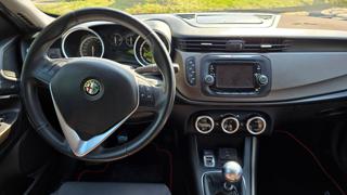 ALFA ROMEO Giulietta usata, con Autoradio digitale
