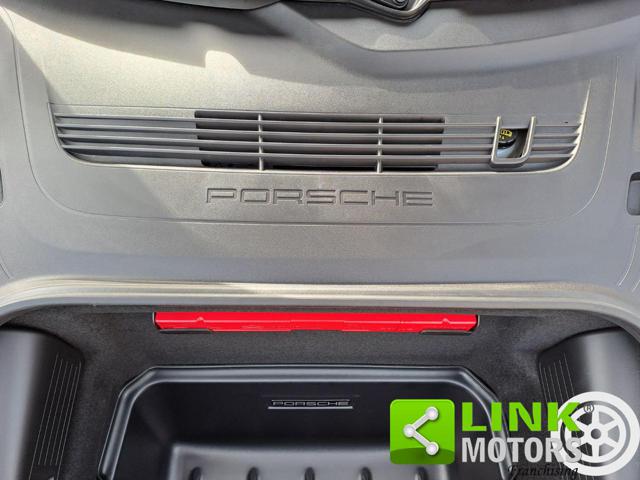 PORSCHE 718 Spyder usata 46