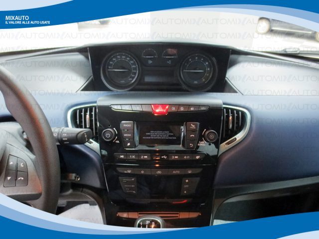 LANCIA Ypsilon usata, con Autoradio