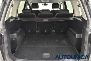 VOLKSWAGEN Touran usata, con Sistema di navigazione