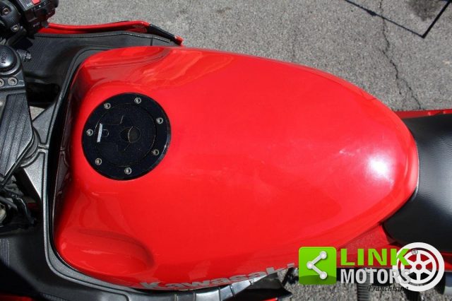 KAWASAKI GPz 1000 RX usata 11