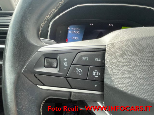 SEAT Leon usata, con Fari LED