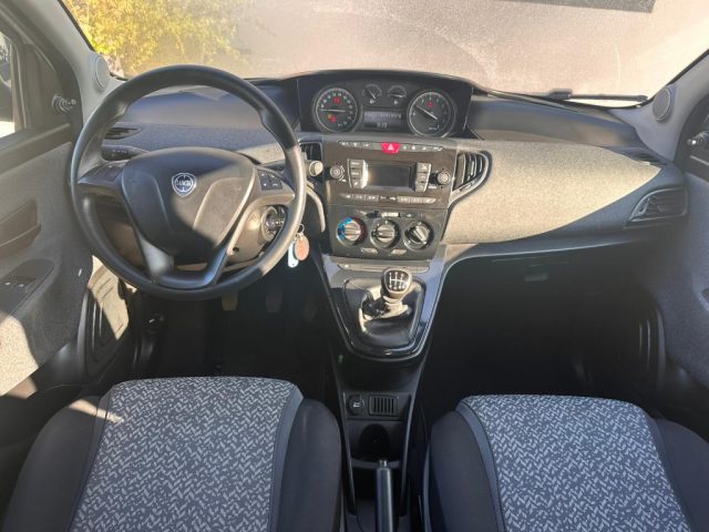 LANCIA Ypsilon usata, con Park Distance Control