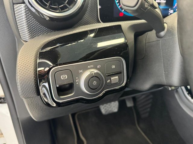 MERCEDES-BENZ A 180 usata, con Filtro antiparticolato