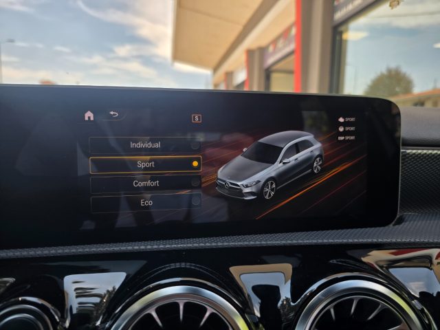MERCEDES-BENZ A 200 usata, con Limitatore di velocità