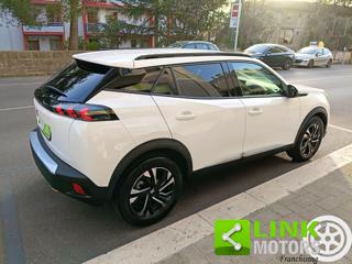 PEUGEOT 2008 usata, con Luci diurne LED