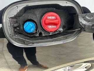 MERCEDES-BENZ E 200 usata, con Sensore di luce