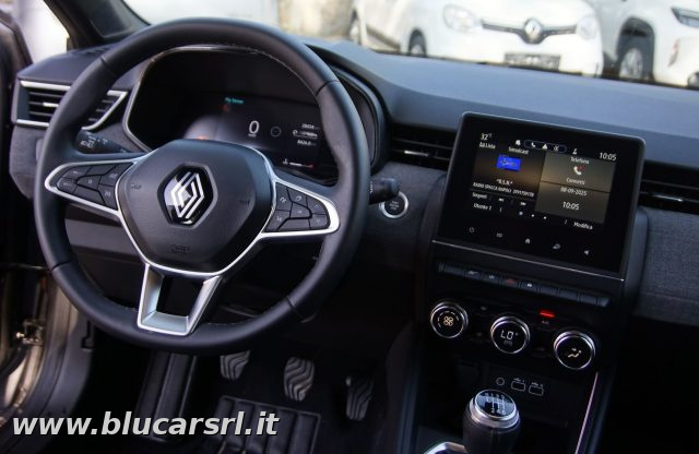 RENAULT Clio usata, con Climatizzatore