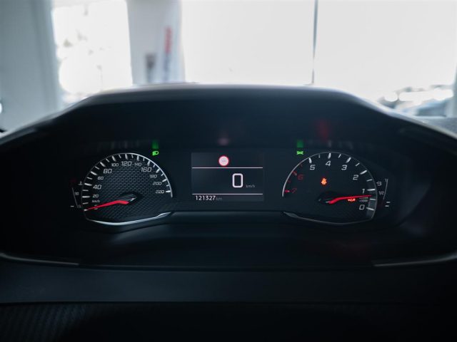 PEUGEOT 2008 usata, con Vetri oscurati
