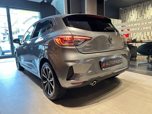 RENAULT Clio usata, con Autoradio