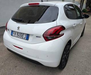 PEUGEOT 208 usata, con Cerchi in lega