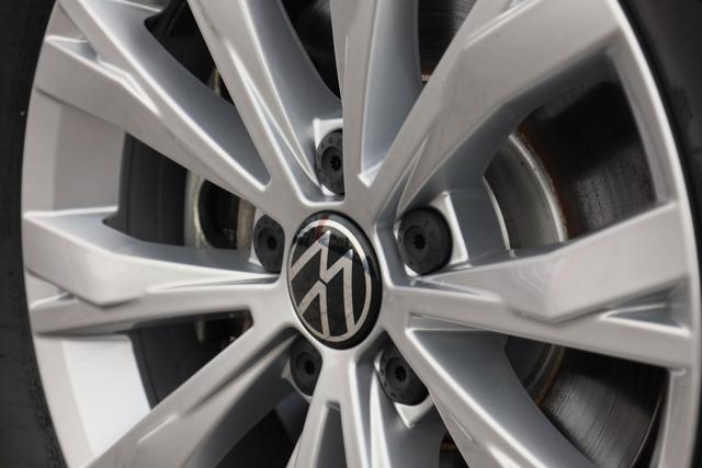 VOLKSWAGEN Tiguan usata, con Airbag testa