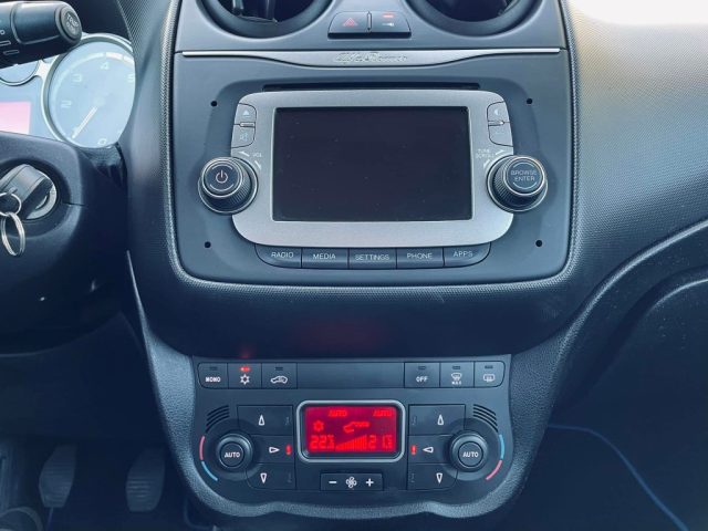 ALFA ROMEO MiTo usata, con Controllo automatico clima