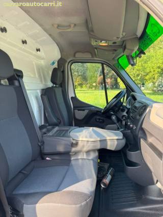 RENAULT Master usata, con Bracciolo