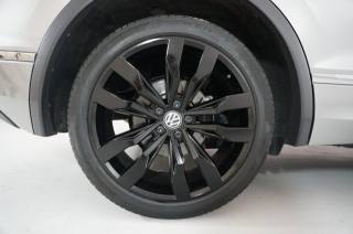 VOLKSWAGEN Tiguan usata, con Autoradio