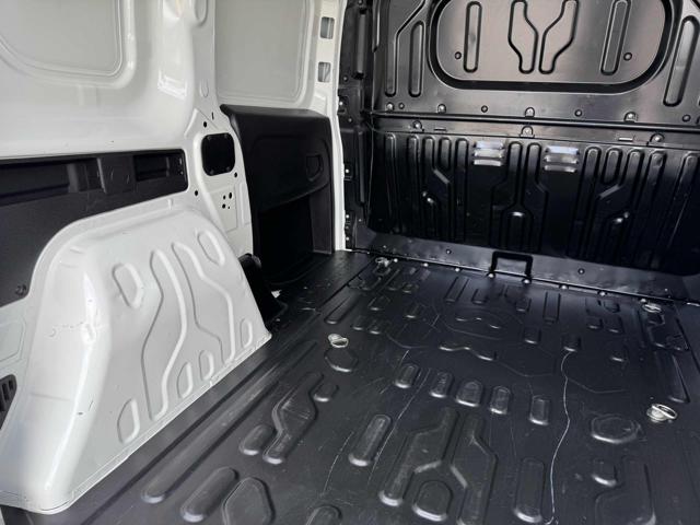 FIAT Doblo usata 16