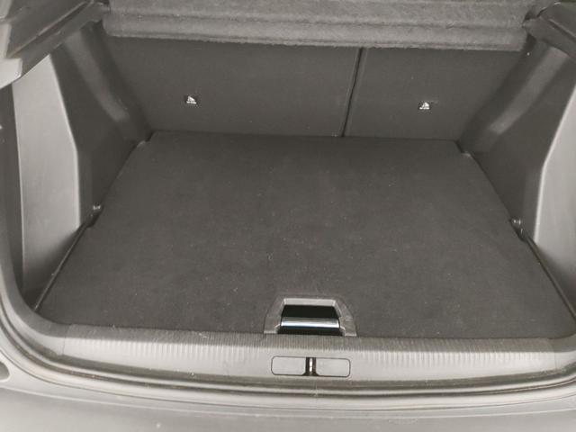 PEUGEOT 2008 usata, con Sedile posteriore sdoppiato