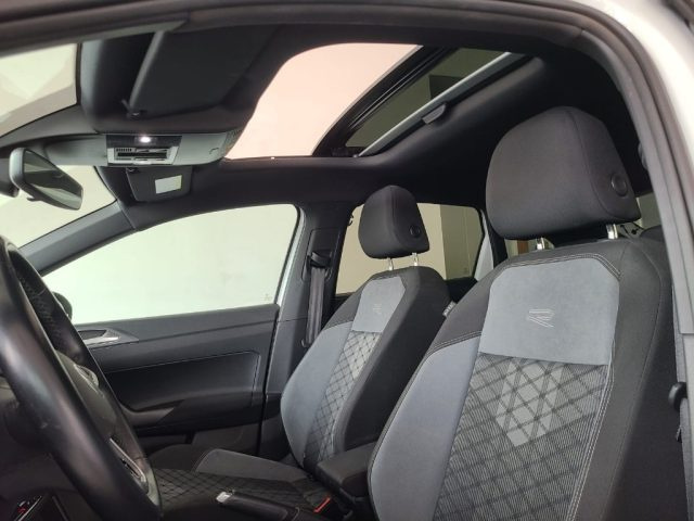 VOLKSWAGEN Taigo usata, con Controllo automatico clima