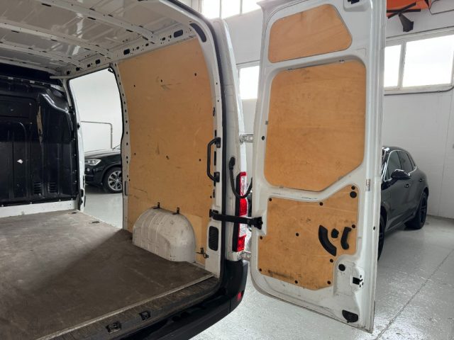 RENAULT Master usata, con Controllo trazione